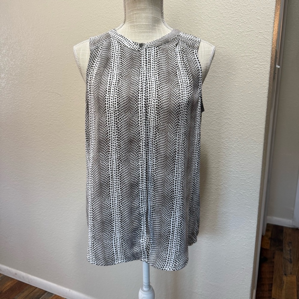 Apt. 9 Monochrome Sleeveless Blouse - Size Medium